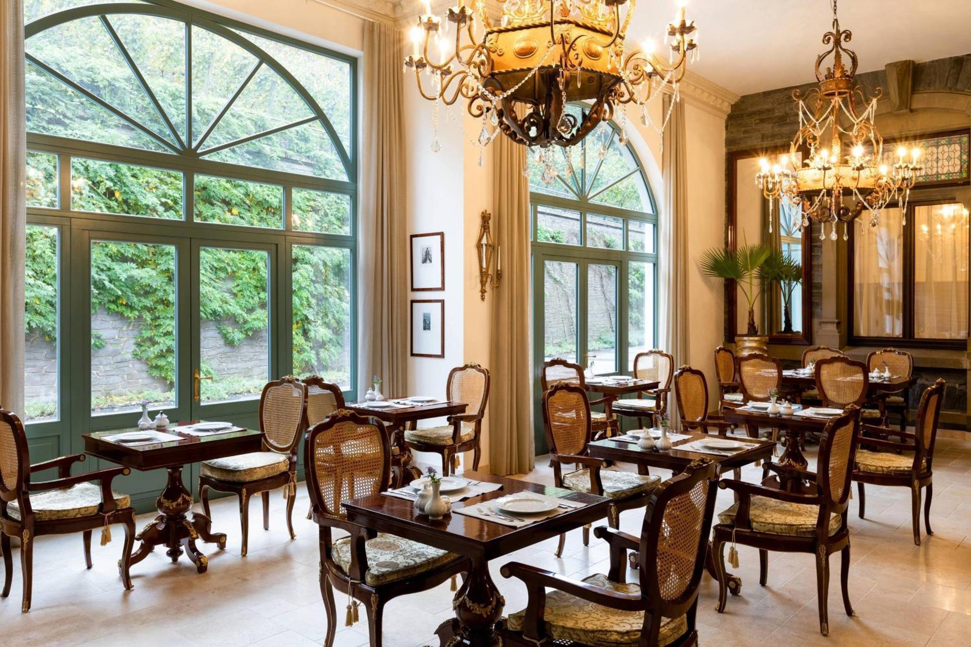 Schloss Lieser, Autograph Collection Exterior photo The restaurant