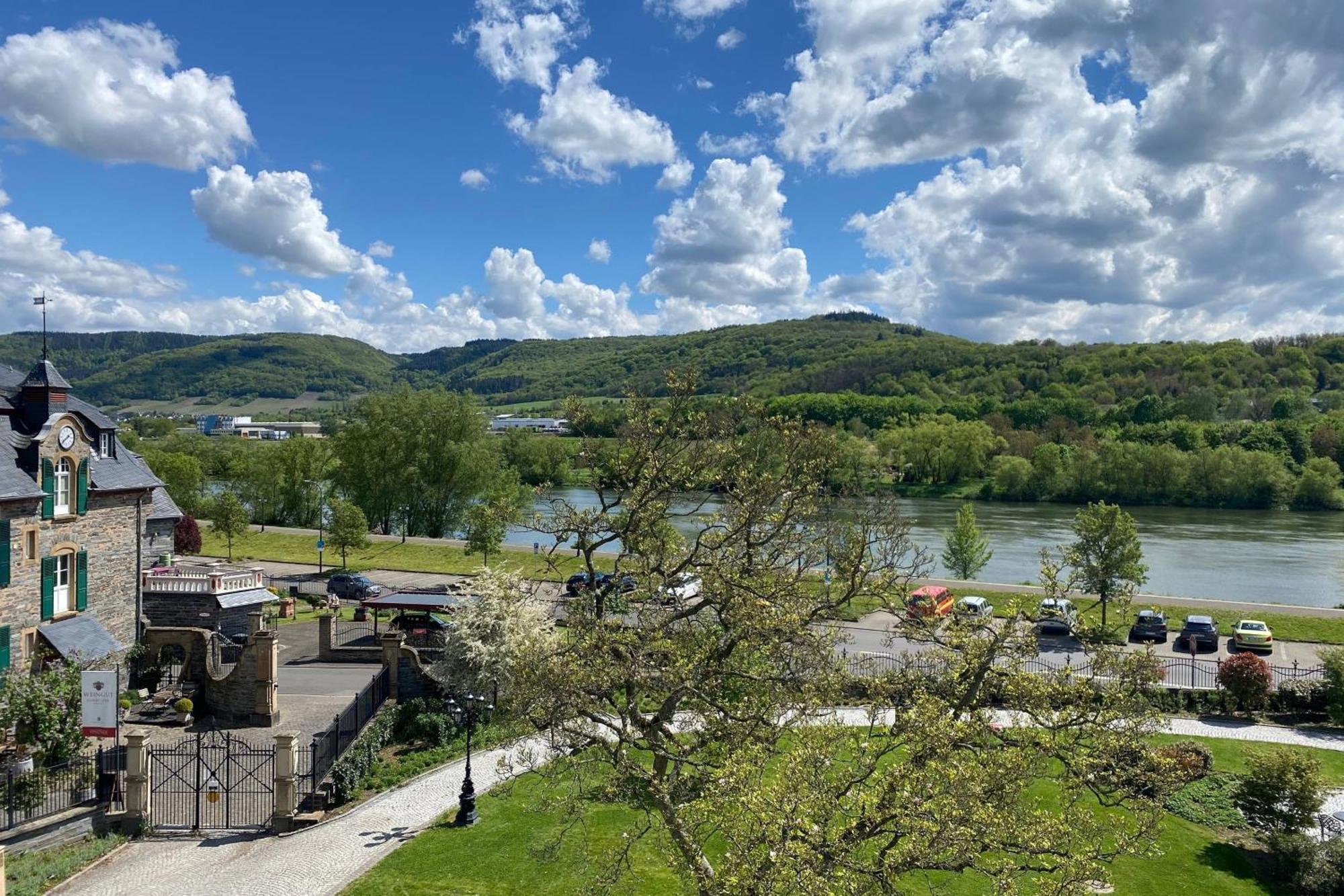Schloss Lieser, Autograph Collection Exterior photo View of the Moselle from the town hall