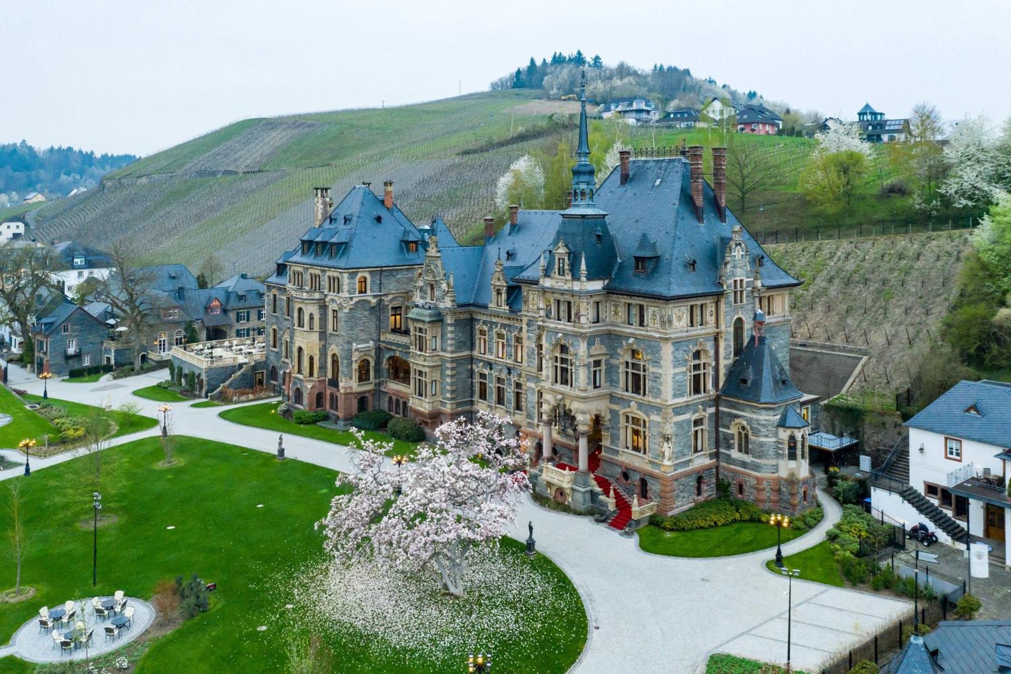 Schloss Lieser, Autograph Collection Exterior photo The Château de Drussell